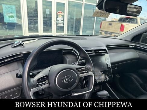 Used 2023 Hyundai Tucson SEL w/ Convenience Package image 3