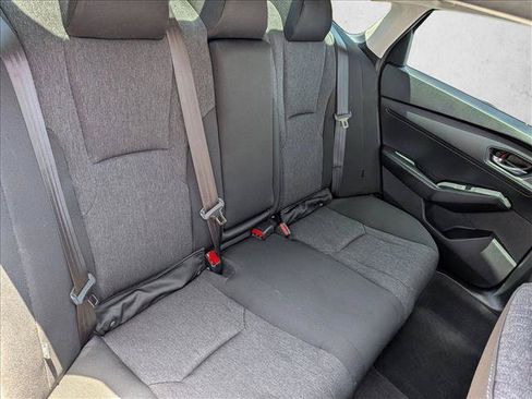 Used 2025 Honda Accord SE image 18