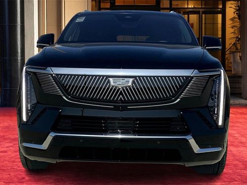 New 2026 Cadillac Escalade IQL Luxury image 3