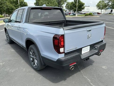 Used 2023 Honda Ridgeline Sport image 9