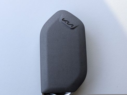 New 2025 Kia Telluride S image 40