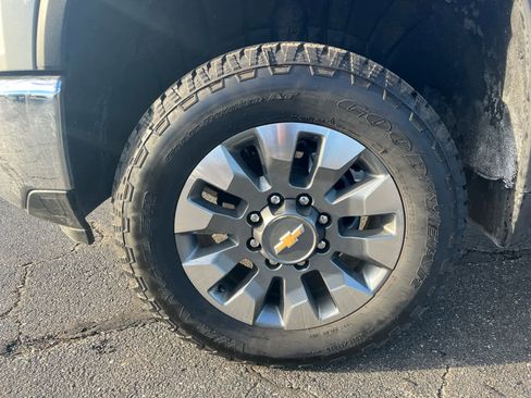 Used 2025 Chevrolet Silverado 2500 LT w/ All Star Edition image 10