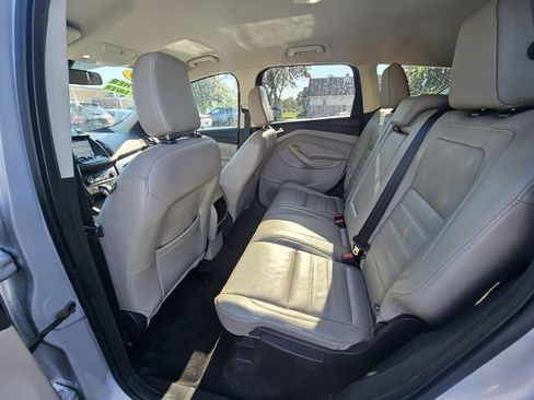 Used 2019 Ford Escape Titanium AWD/4WD image 22