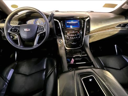 Used 2015 Cadillac Escalade Platinum AWD/4WD image 15