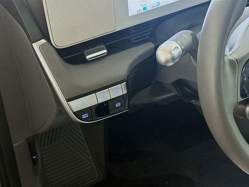 Used 2024 Hyundai Ioniq 5 Limited image 17