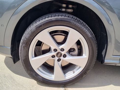 Certified 2025 Audi Q5 Premium Plus w/ Premium Plus image 16