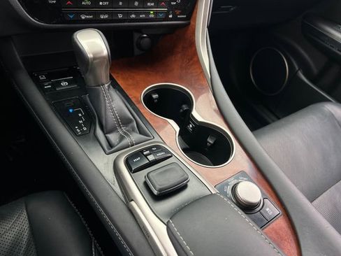 Used 2019 Lexus RX 350L FWD image 25