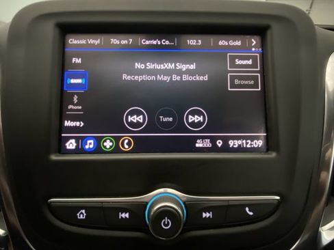 Used 2021 Chevrolet Equinox LT AWD/4WD image 16