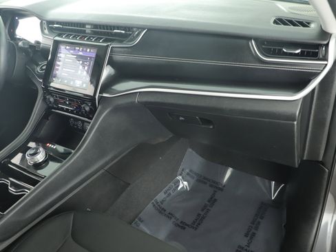 Certified 2021 Jeep Grand Cherokee L Laredo w/ Luxury Tech Group I image 20