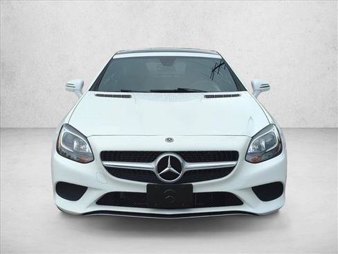 Used 2020 Mercedes-Benz SLC 300 image 2
