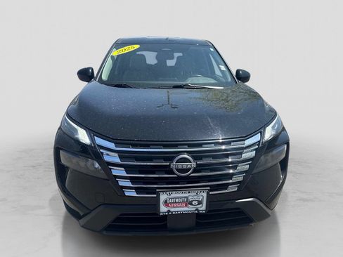 Used 2025 Nissan Rogue SV AWD/4WD image 11