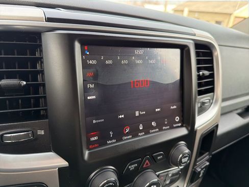 Used 2018 RAM 1500 Big Horn AWD/4WD image 26