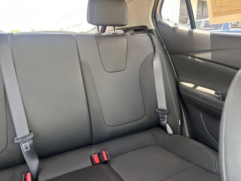 Used 2025 Buick Encore GX Preferred AWD/4WD image 35