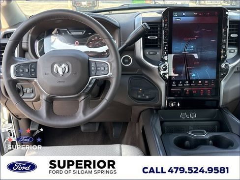 Used 2025 RAM 2500 Laramie AWD/4WD image 8