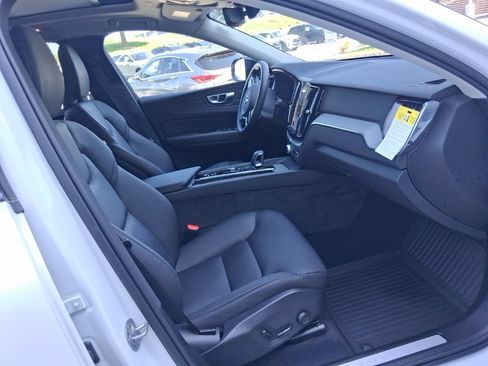 Used 2025 Volvo XC60 T8 Plus w/ Climate Package AWD/4WD image 39