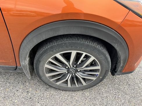 Certified 2022 Nissan Kicks SV w/ Interior Electronics Package image 9