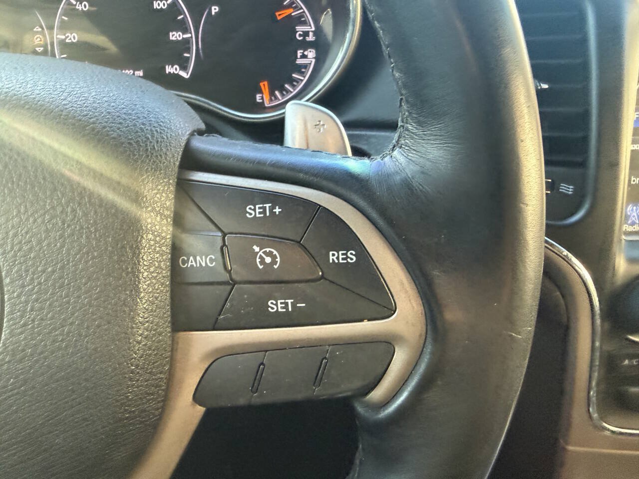 Used 2017 Jeep Grand Cherokee Laredo w/ Quick Order Package 23E AWD/4WD image 18