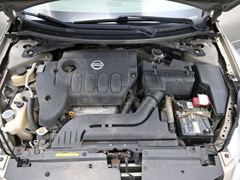 Used 2010 Nissan Altima 2.5 S w/ Premium Audio Pkg image 33
