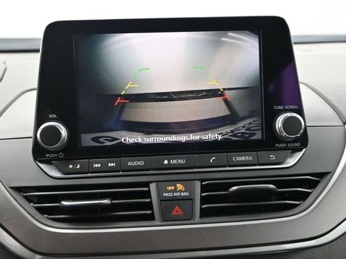 Used 2024 Nissan Altima 2.5 SR image 19