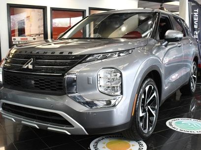 Used 2022 Mitsubishi Outlander SEL Black Edition