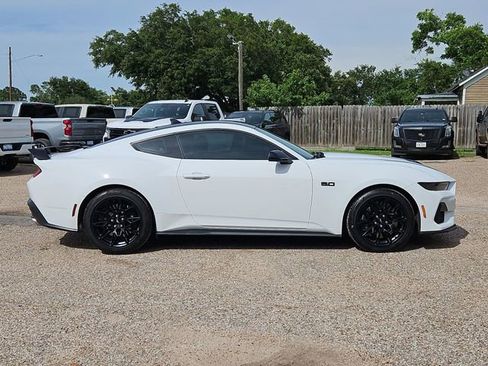Used 2025 Ford Mustang GT Premium w/ GT Performance Package RWD image 37