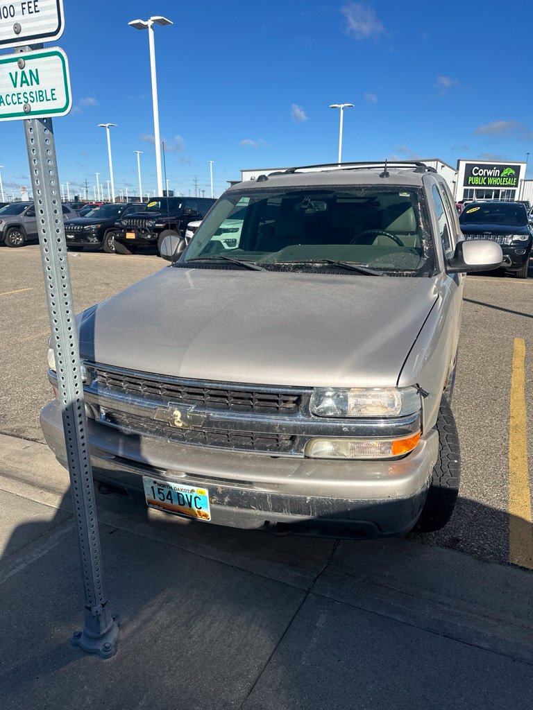 Used 2004 Chevrolet Tahoe LT w/ LT Preferred Equipment Group AWD/4WD image 8