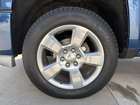 Used 2018 Chevrolet Silverado 1500 LT w/ All Star Edition AWD/4WD image 13