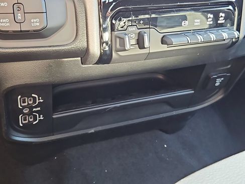 New 2026 RAM 2500 Tradesman AWD/4WD image 26