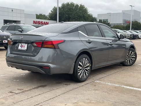 New 2026 Nissan Altima 2.5 SV FWD image 5