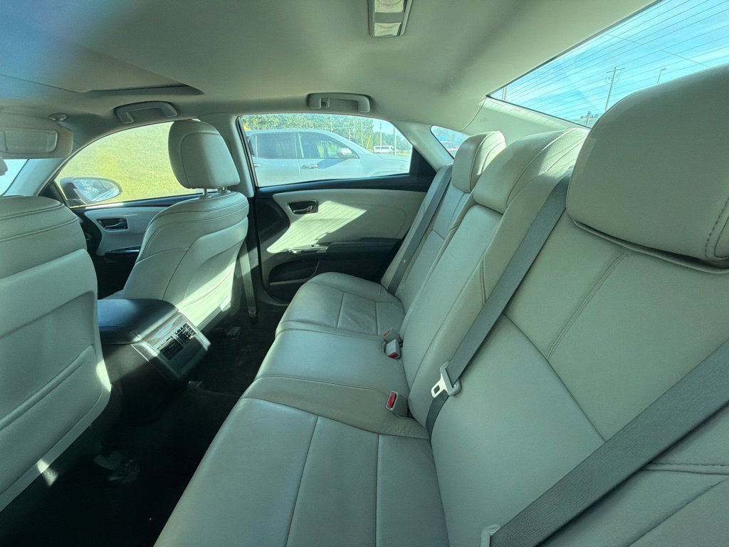 Used 2015 Toyota Avalon XLE Premium FWD image 4