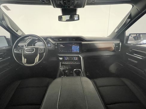 Used 2025 GMC Sierra 1500 Denali image 11