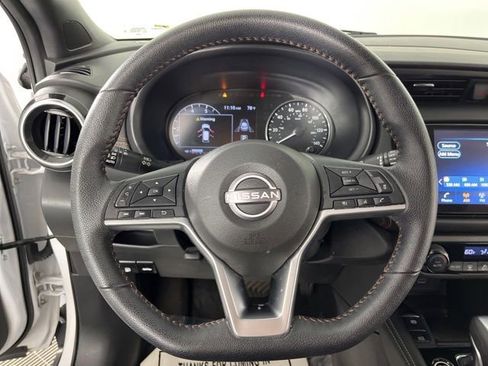 Used 2023 Nissan Kicks SR FWD image 22
