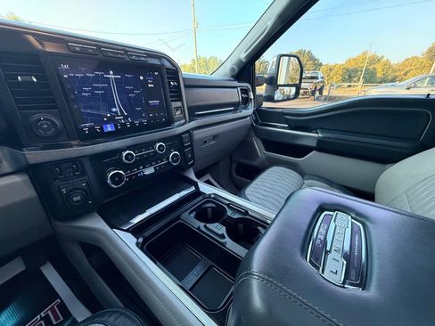 Used 2024 Ford F350 Limited w/ FX4 Off-Road Package AWD/4WD image 34