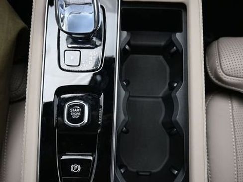 New 2026 Volvo XC90 B6 Ultra w/ Protection Package Premier image 11