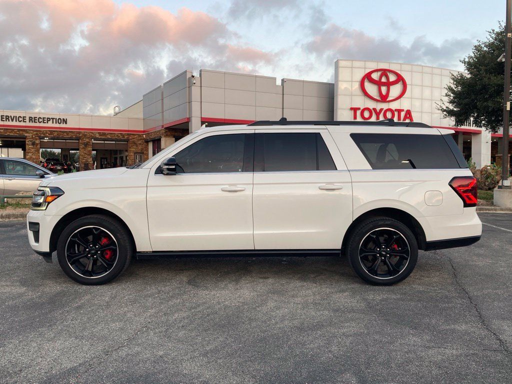 Used 2022 Ford Expedition Max Limited RWD image 8