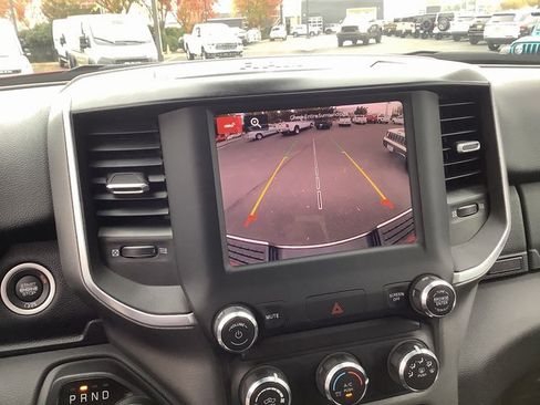 Used 2024 RAM 2500 Big Horn w/ Bed Utility Group image 18