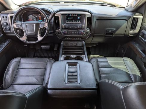 Used 2018 GMC Sierra 1500 Denali w/ Denali Ultimate Package AWD/4WD image 11