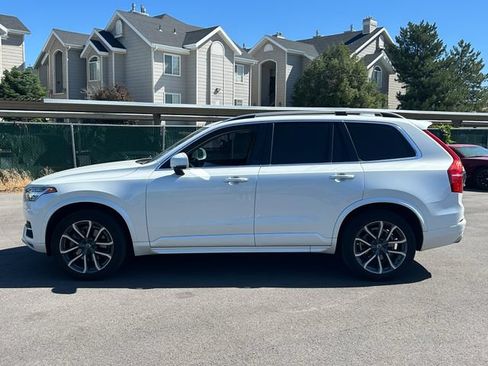 Used 2017 Volvo XC90 T6 Momentum w/ Vision Package AWD/4WD image 7