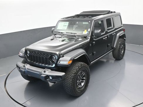 Used 2025 Jeep Wrangler Unlimited Sport AWD/4WD image 43