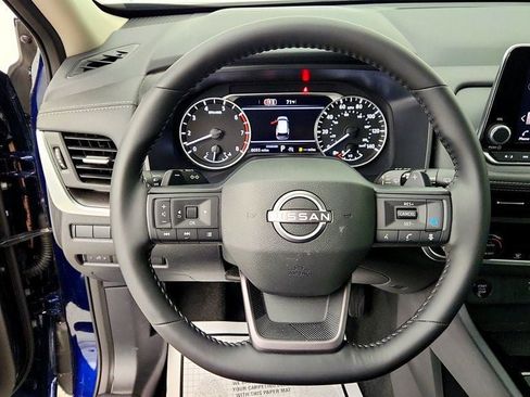 Used 2026 Nissan Rogue SV FWD image 12