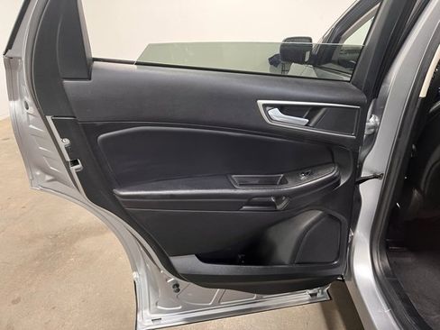 Used 2023 Ford Edge SEL image 19