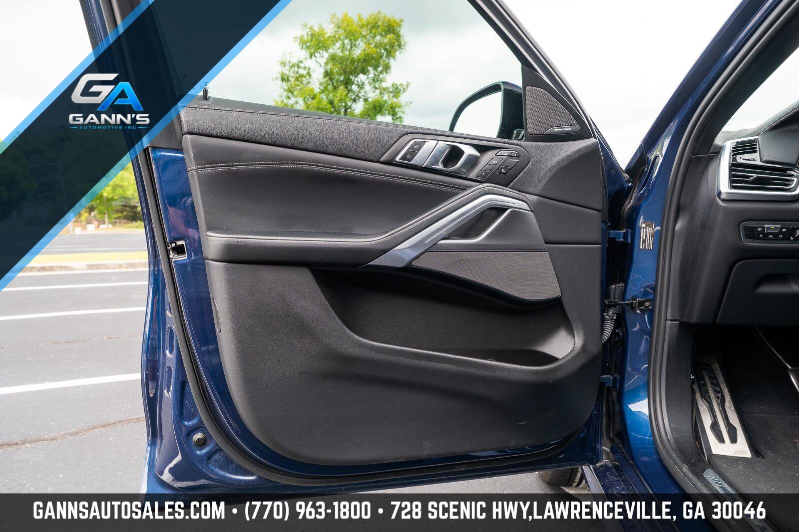 Used 2022 BMW X6 xDrive40i w/ M Sport Package AWD/4WD image 22