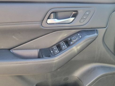 Used 2024 Nissan Rogue SL w/ SL Premium Package AWD/4WD image 13