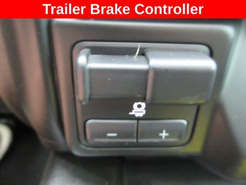 Used 2022 GMC Sierra 1500 AT4 w/ AT4 Carbonpro Edition AWD/4WD image 22