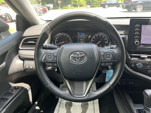 Used 2023 Toyota Camry SE FWD image 27