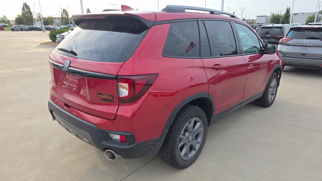 Used 2025 Honda Passport TrailSport image 5