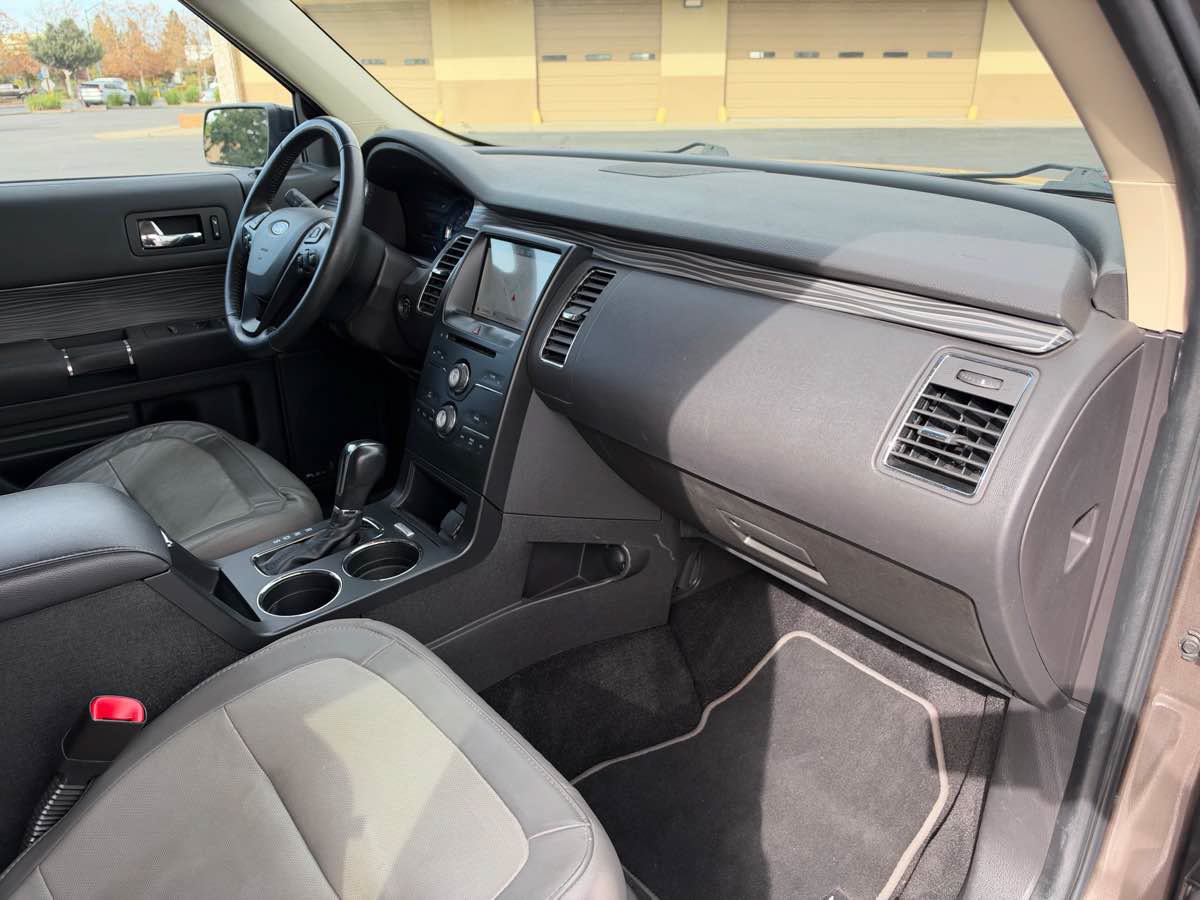 Used 2019 Ford Flex SEL w/ Equipment Group 202A FWD image 19