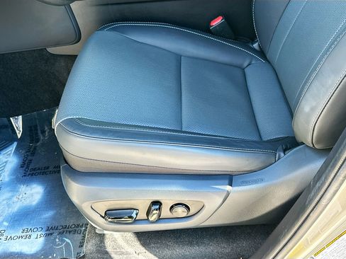 Used 2024 Lexus GX 550 image 19