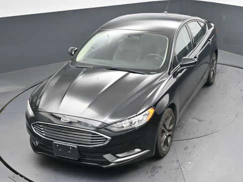 Used 2018 Ford Fusion SE w/ Equipment Group 201A image 30