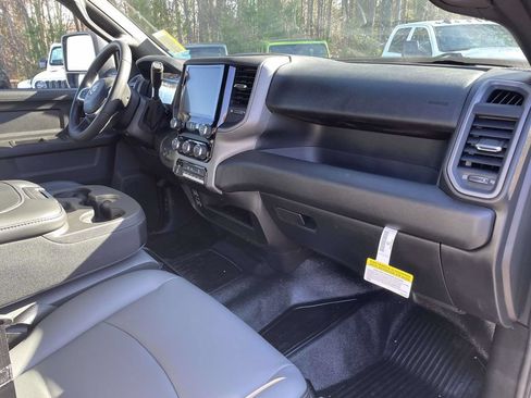 New 2026 RAM 4500 Tradesman w/ Chrome Appearance Group AWD/4WD image 14